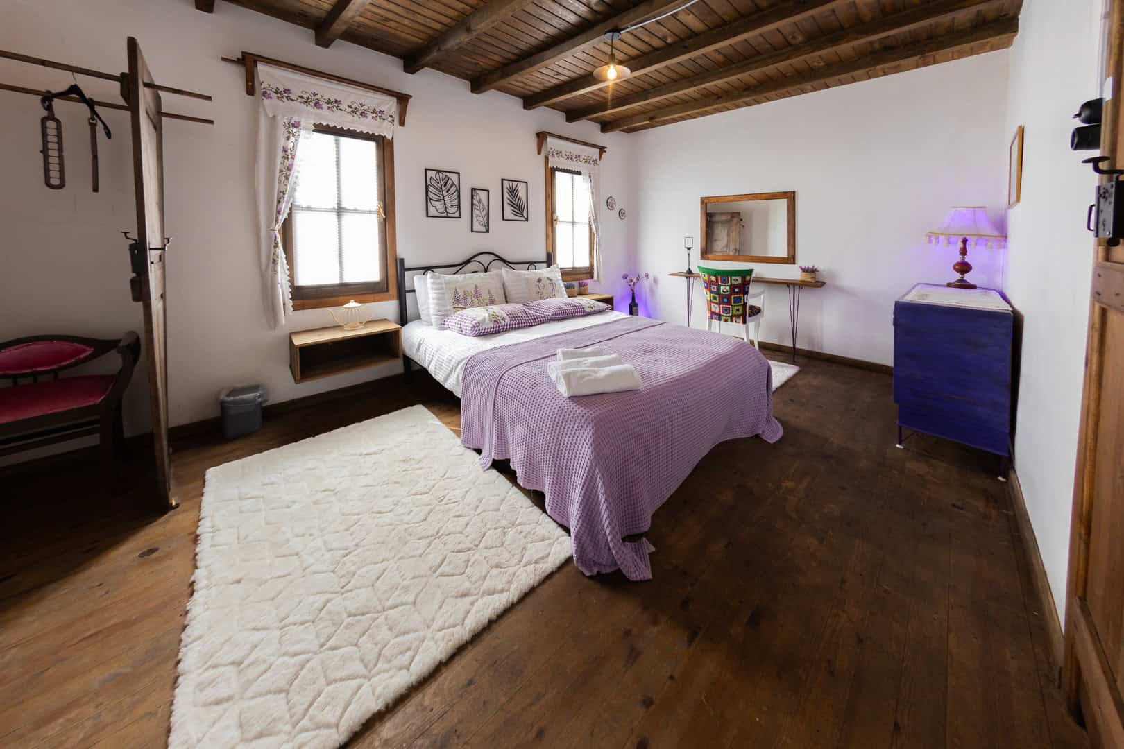 arslanbey-konagi-mor-oda1